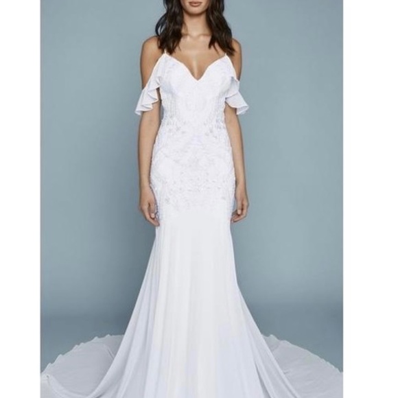 Bought as a back up dress and never worn - Picture 3 of 4